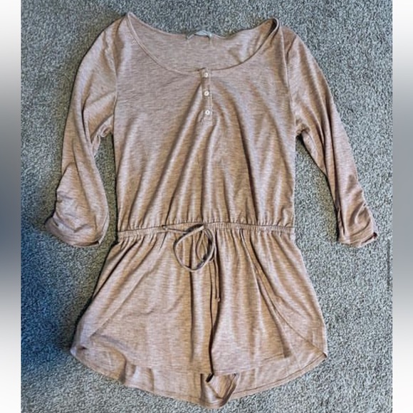 Romper - Picture 1 of 1